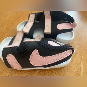 Nike Kids Black and Pink Sandals
